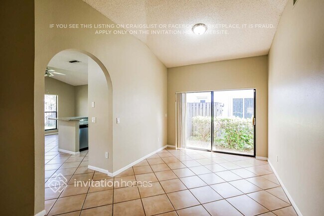 Foto del edificio - 11571 Waterford Ct