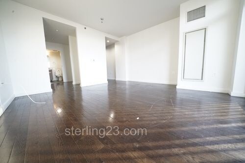 Foto del edificio - 1215 Broadway