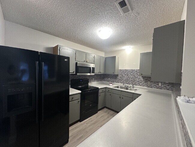 Foto del edificio - 147 Marlene Dr