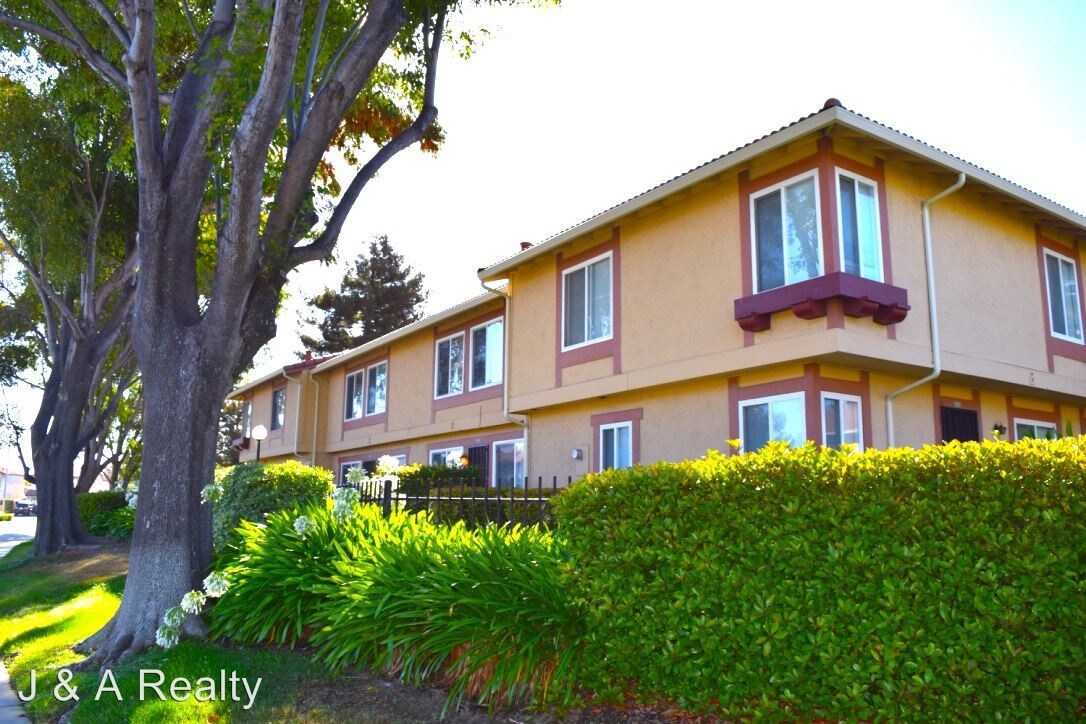 Primary Photo - 2 br, 1.5 bath House - 4904 Lowry Rd