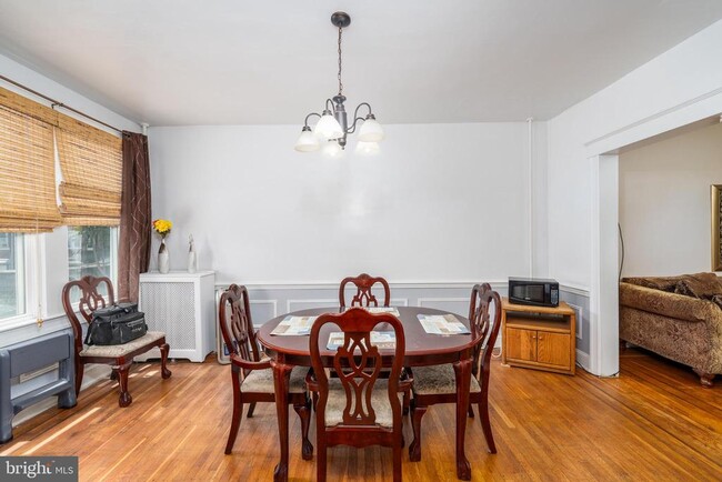 Foto del edificio - 4705 Amberley Ave