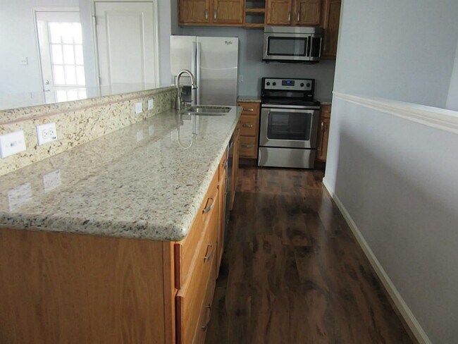 Foto del edificio - 3223 Charleston St