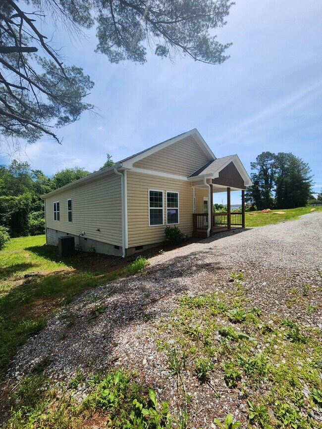 Foto del edificio - 68 Brevard Knoll Dr
