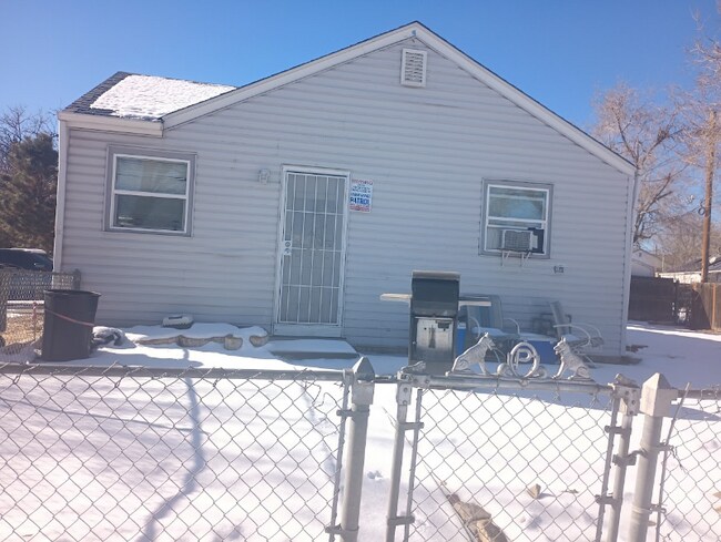 Foto del edificio - 985 N Oakland St