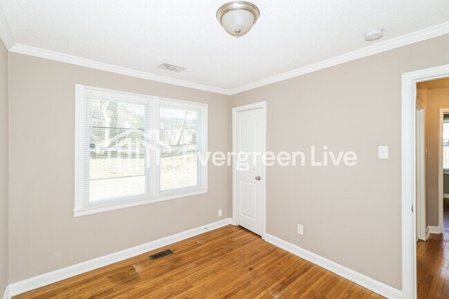 Foto del edificio - 965 Goodman St