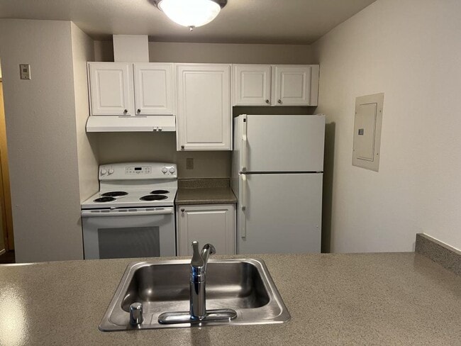Interior Photo - Magnolia Court
