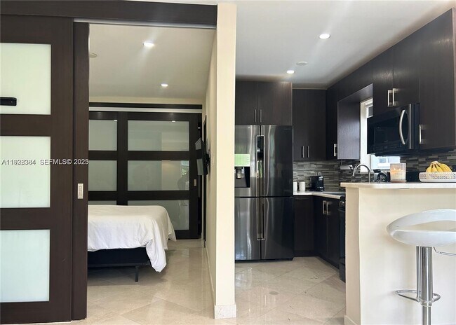 Building Photo - 900 Jefferson Ave