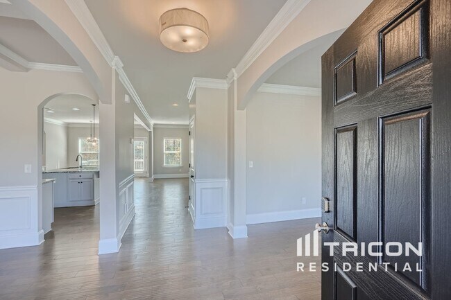 Foto del edificio - 3675 Rifflewood Wy
