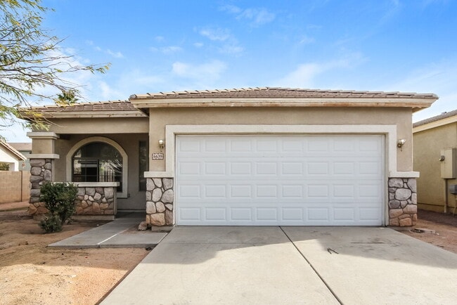 Building Photo - 6639 S 17th Ave