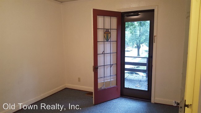 Building Photo - 1414 E Park Pl
