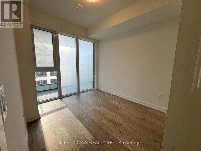 Building Photo - 60 Princess St