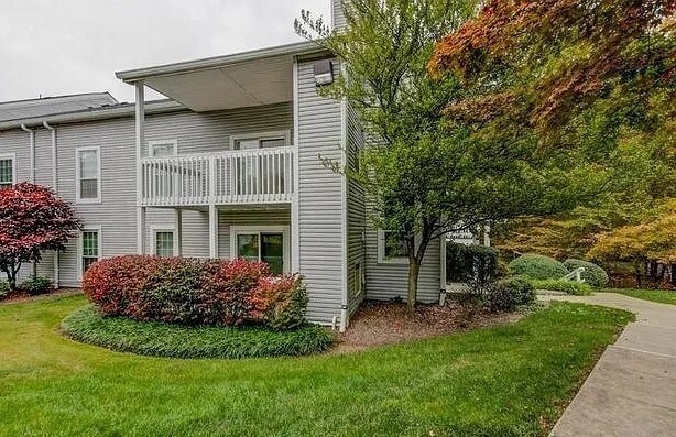 First floor access allows you to walk into the condo from the lawn. - 12032 Cardamom Dr Apartment