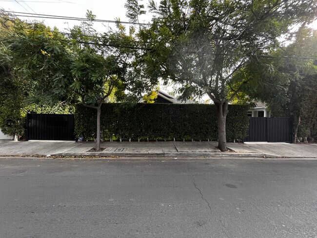 Street View - 7024 De Longpre Ave