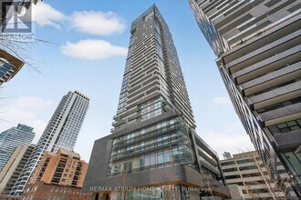 Building Photo - 39 Roehampton Ave