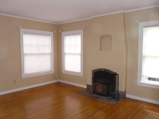 Building Photo - 1556 Palmer St
