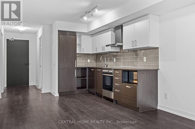 Building Photo - 125 Redpath Ave