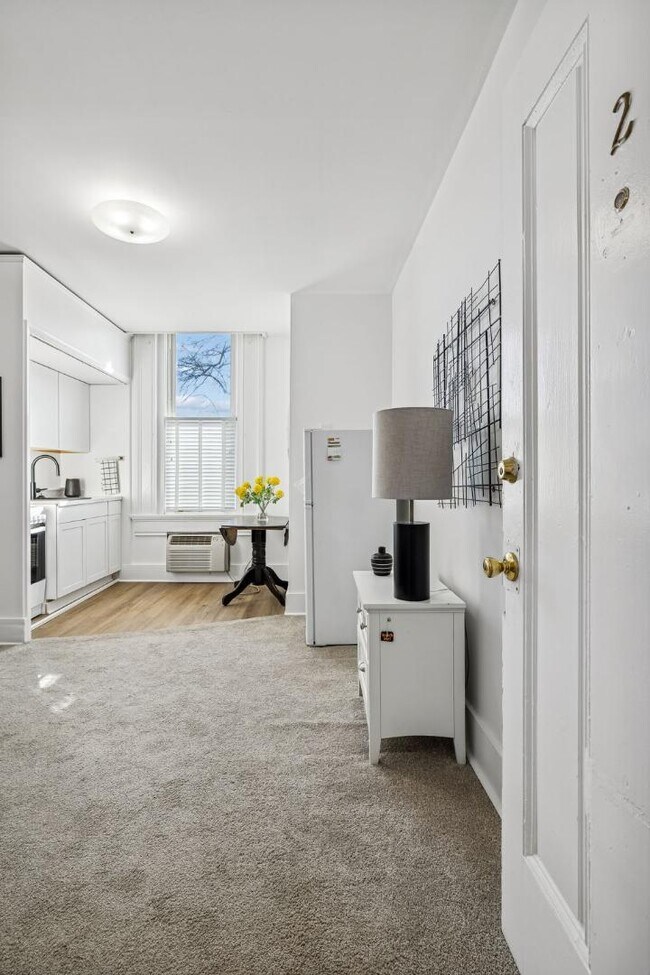 Foto del edificio - 302 N Church St