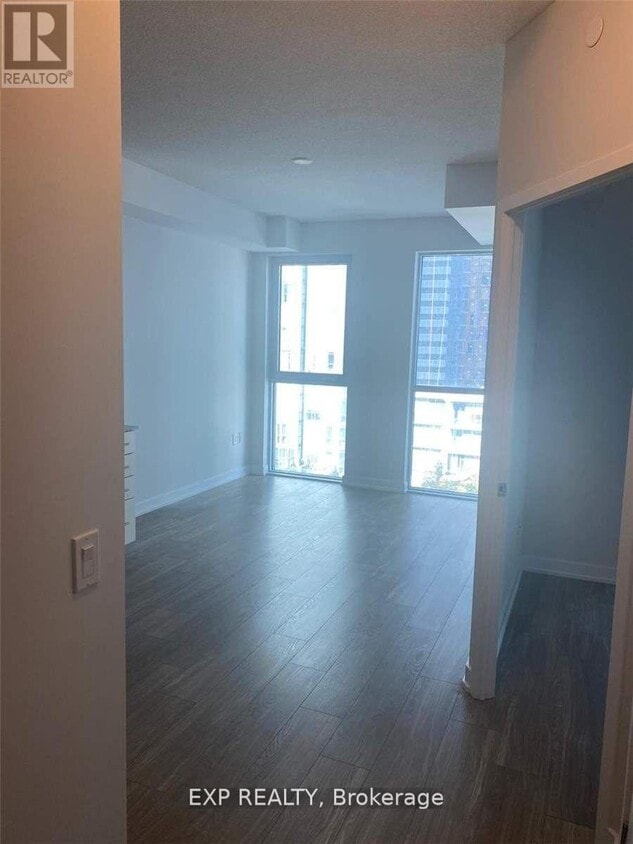 Building Photo - 4055 Parkside Village Dr