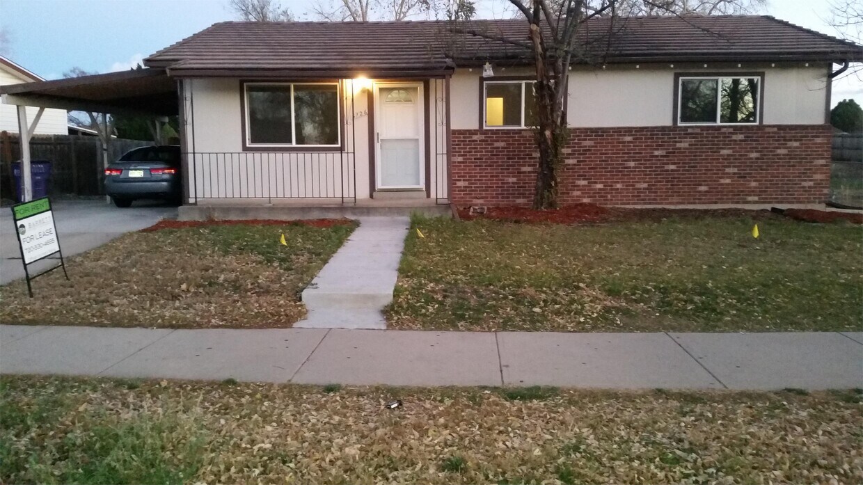 Primary Photo - 5126 Crown Blvd