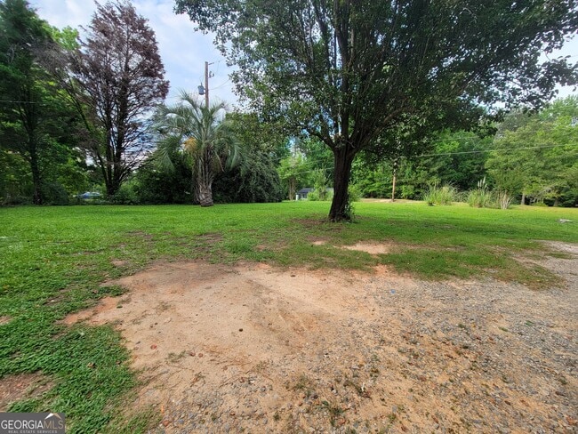Building Photo - 104 Denhaven Dr