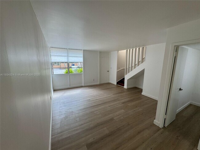 Foto del edificio - 6007 SW 69th St