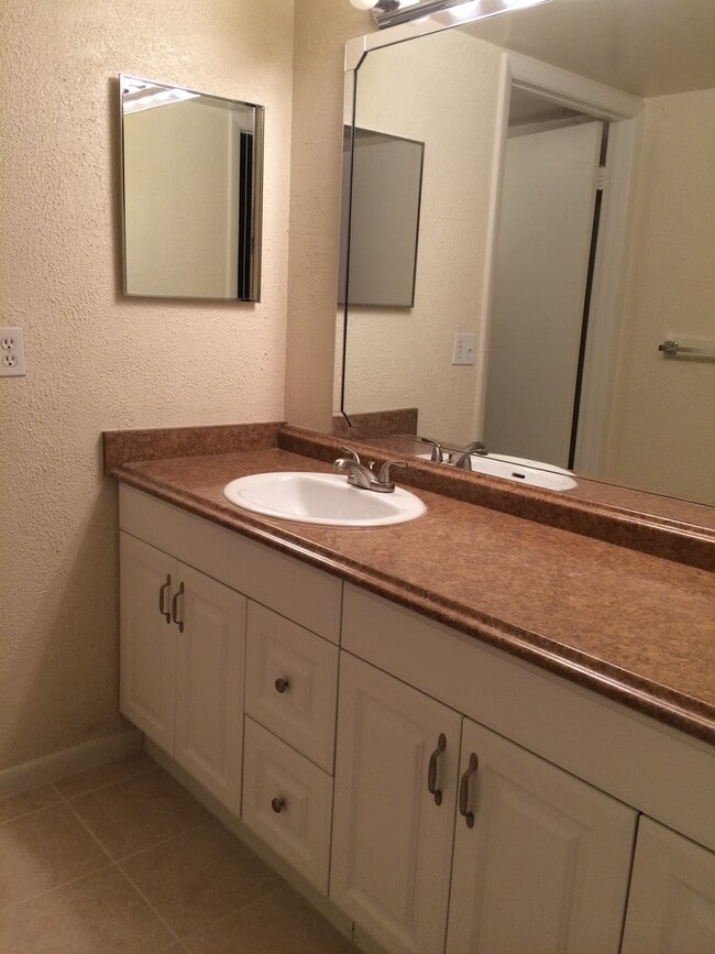 Masterbath - 6649 Somerset Dr