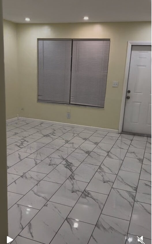 Photo - 412 SW 9th St (Hallandale Beach, FL)