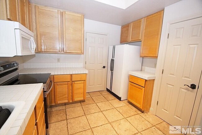 Foto del edificio - 2880 Alpine Creek Rd