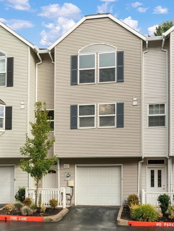 Outside View2 - 14365 SW Cougar Ridge Dr