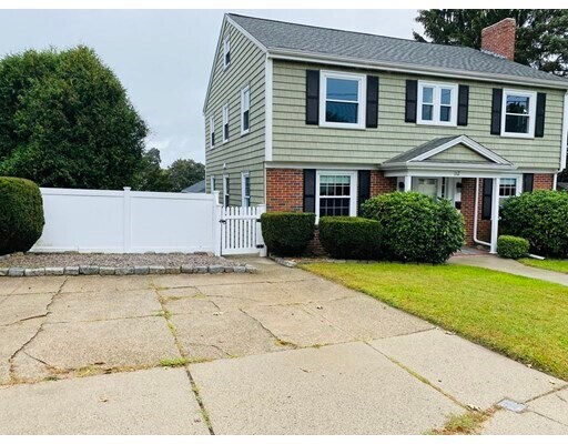 Building Photo - 112 Cowing St