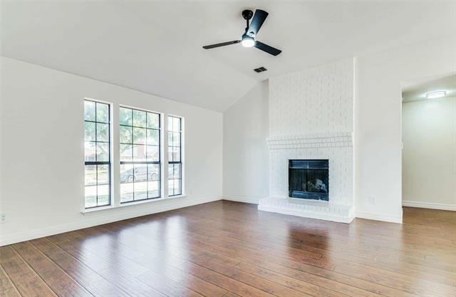 Foto del edificio - 7214 Aberdeen Dr