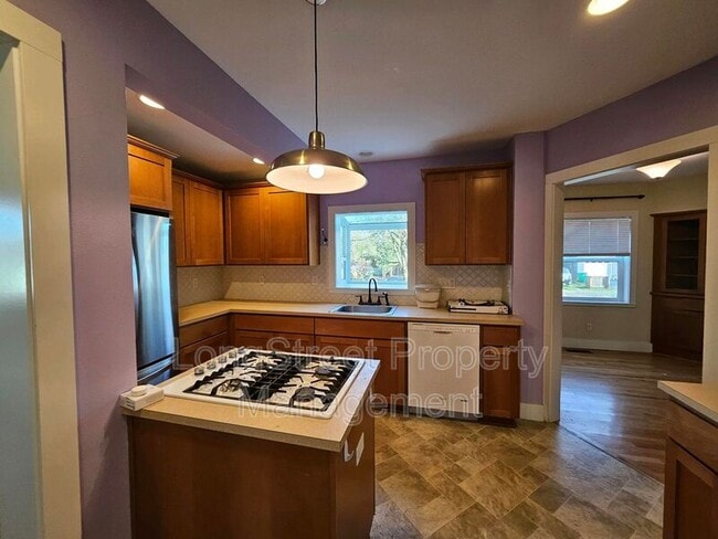 Foto del edificio - 7855 N Wabash Ave