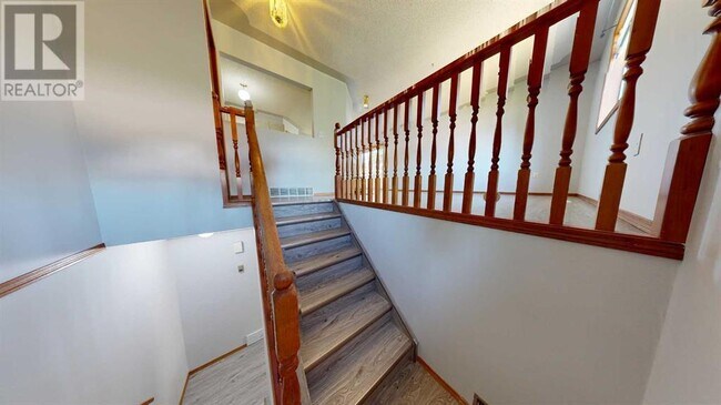 Photo du bâtiment - 9408 100 Ave.