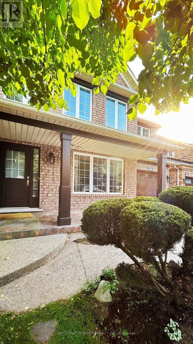 Building Photo - 2594 Dashwood Dr