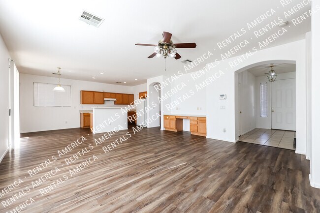 Foto del edificio - 10417 W Windsor Ave