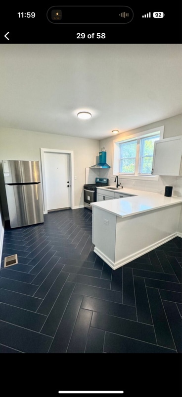 Building Photo - 1110 W Marquette Rd