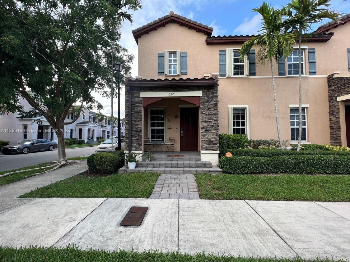 Foto principal - 9301 SW 171st Ct