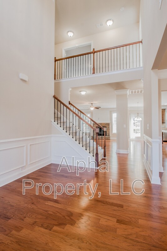 Foto del edificio - 75 Wood Hollow Cir