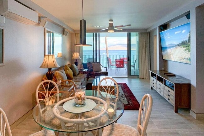 Building Photo - Royal Mauian 309