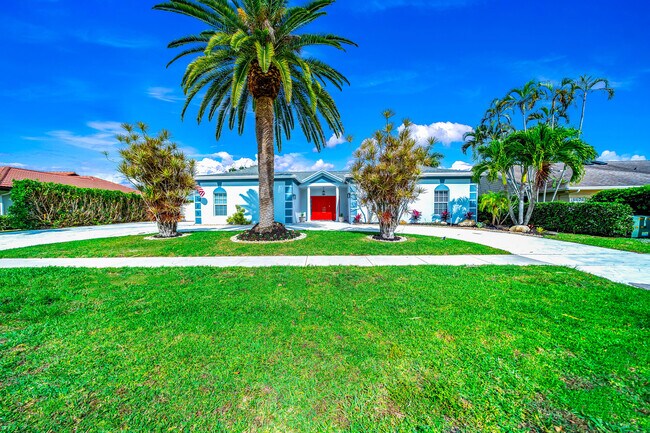 Building Photo - 2329 Seaford Dr