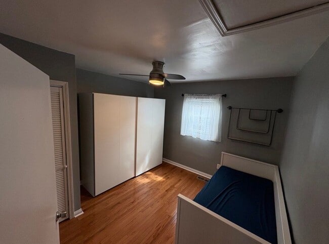 Photo - 151 Sunset Ave NW House