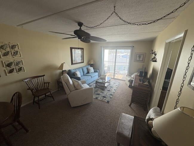 Foto del edificio - 708 S Tamiami Trl