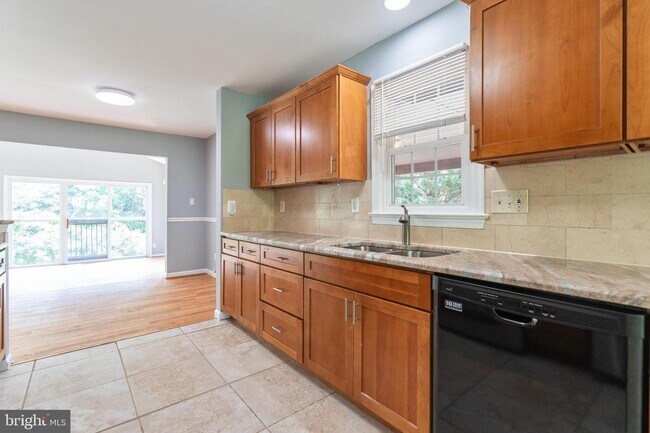 Building Photo - 23021 Timber Creek Ln