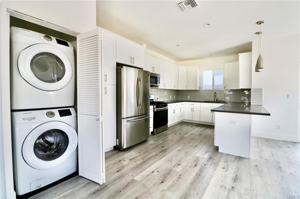 Foto principal - 14254 Erwin St