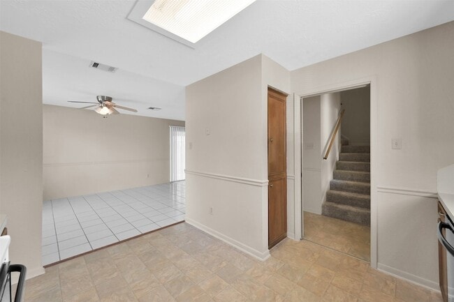 Building Photo - 1603 Hazelwood St
