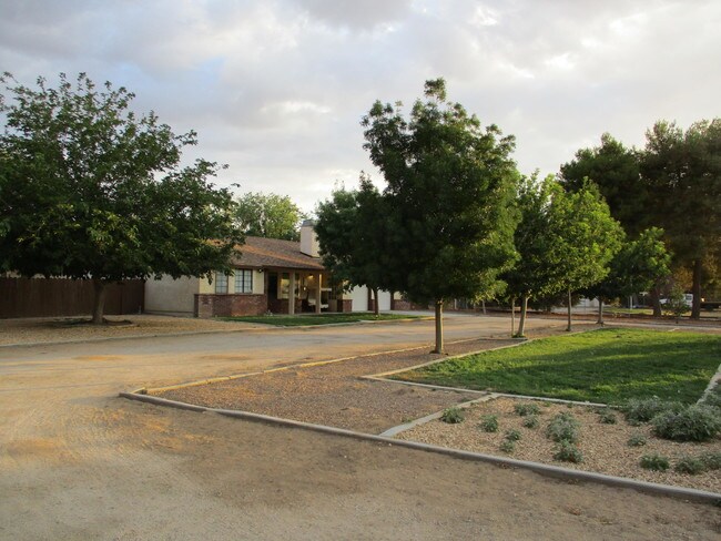 Building Photo - 2052 W Ave M12