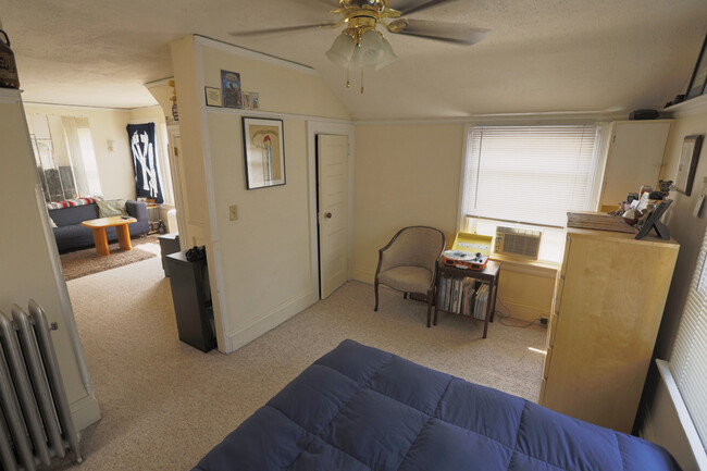 Bedroom. Doesn't include furniture. - 76 Midland Ave