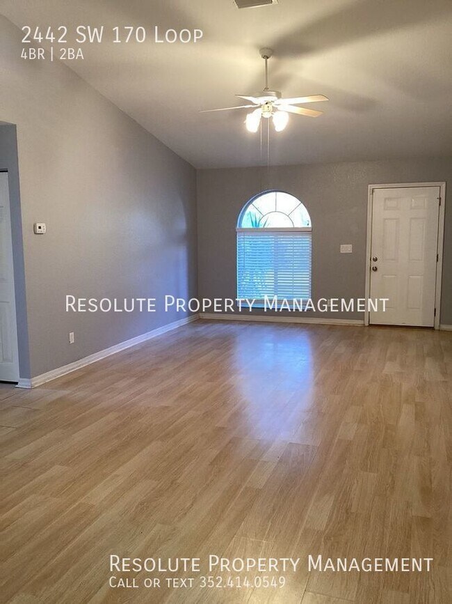 Foto del edificio - 4 Bedroom, 2 Bathroom