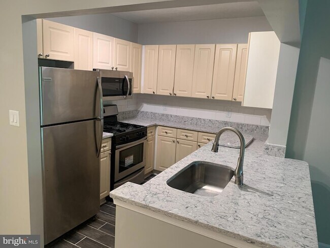 Foto del edificio - 20283 Beechwood Terrace