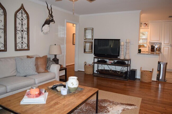 Foto del edificio - 1031 Stonecrest Dr